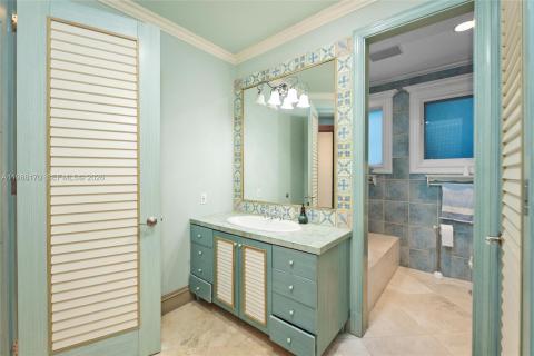 Bathroom Bathroom