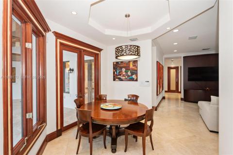 Dining Area Dining Area
