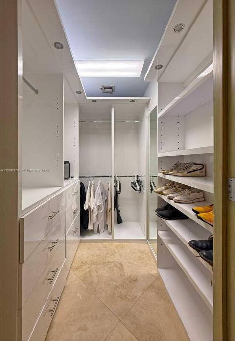 Closet Closet