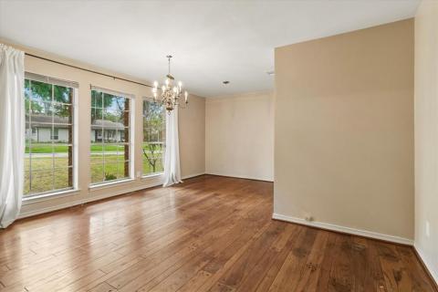 Listing picture 2