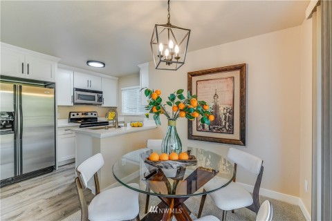 Brand new kitchen-New cabinets, Quartz countertops, new fixtures, new luxury vinyl floors, light fixtures.