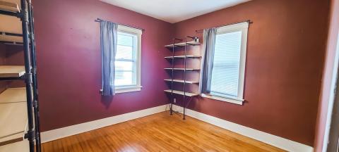 Main level bedroom...