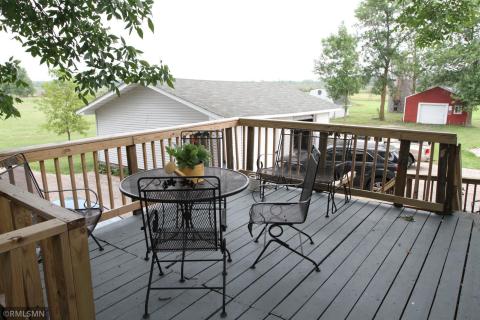 Upper deck