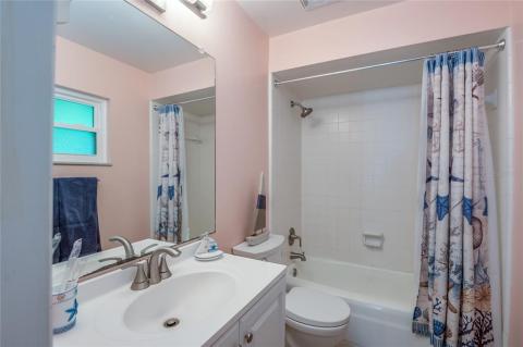 Guest bath, recently updated.