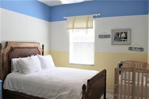 Third bedroom with crib (which can be removed)
