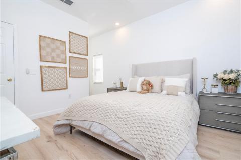 Listing picture 83