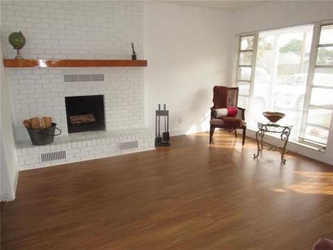 Listing picture 2