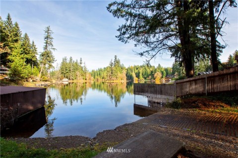 2nd boat launch for smaller boats/kayaks. 2nd boat launch for smaller boats/kayaks.