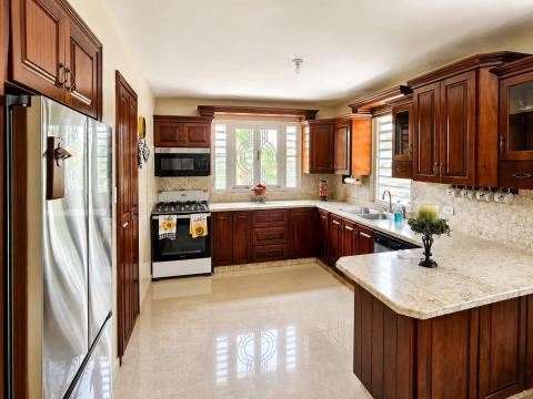 Listing picture 2